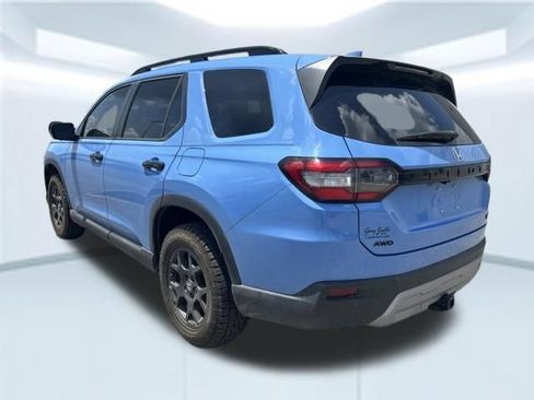 Used 2024 Honda Pilot TrailSport image 8