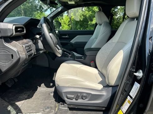 Certified 2024 Toyota Tacoma Limited w/ Limited Package (LT) AWD/4WD image 20