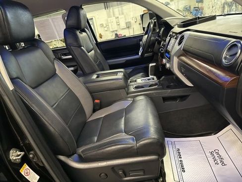 Used 2019 Toyota Tundra Limited w/ Limited Premium Package AWD/4WD image 28