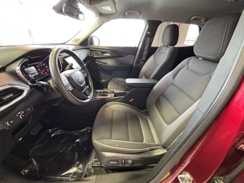 Used 2023 Chevrolet TrailBlazer LT w/ Convenience Package image 41