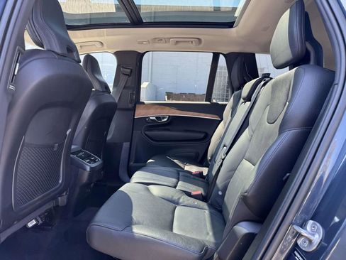 Certified 2023 Volvo XC90 B6 Plus AWD/4WD image 12