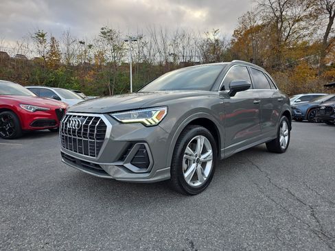 Used 2022 Audi Q3 2.0T Premium Plus image 18