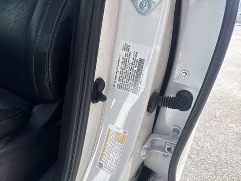 Used 2021 Honda Pilot Elite image 39