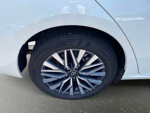 Used 2025 Nissan Altima 2.5 SV FWD image 7