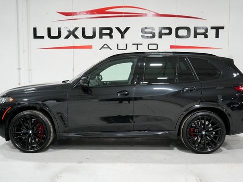 Used 2025 BMW X5 M60i image 2
