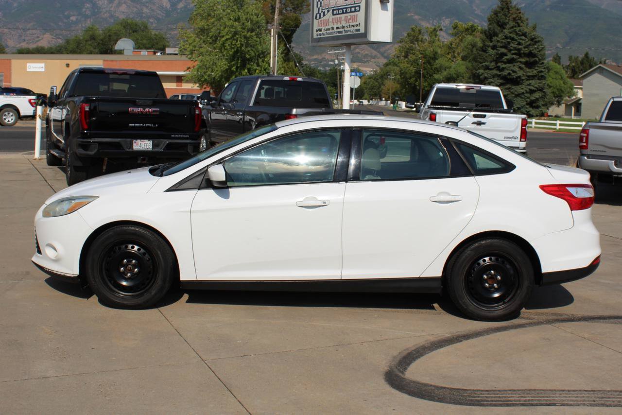 Used 2012 Ford Focus SE FWD image 12