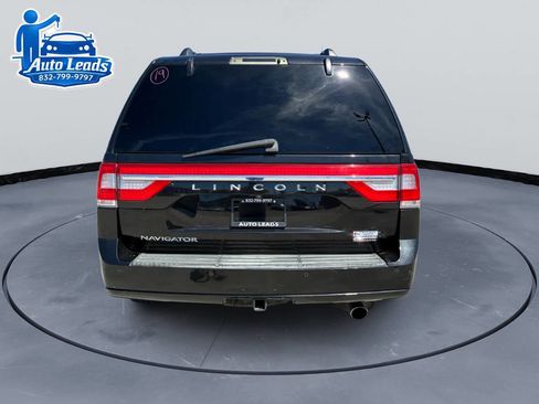 Used 2015 Lincoln Navigator 2WD w/ Equipment Group 101A Reserve image 8