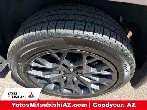 Used 2023 Jeep Grand Cherokee L Summit w/ Advanced Protech Group IV image 7