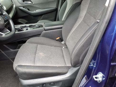 Used 2023 Nissan Rogue SV AWD/4WD image 10