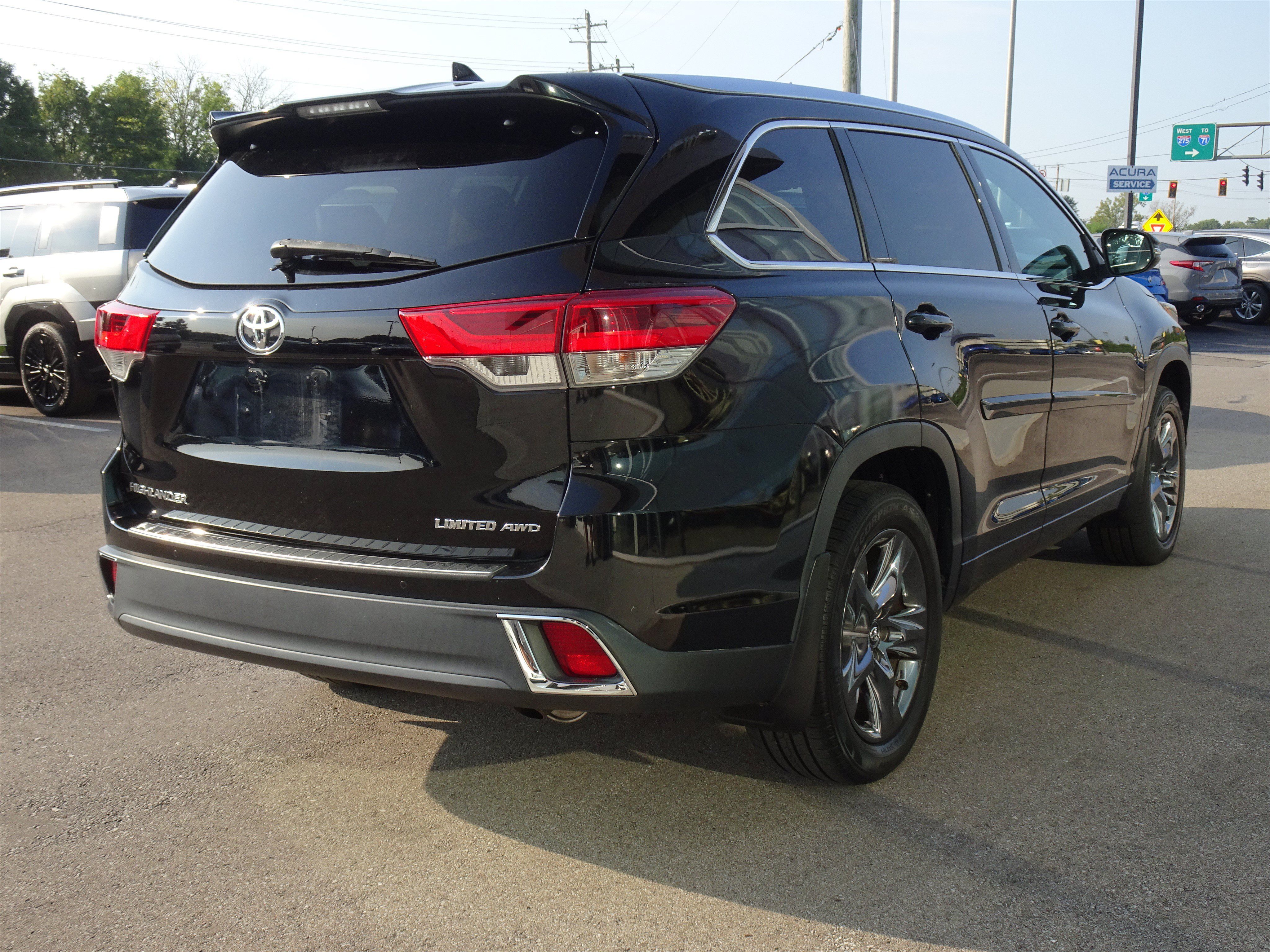 Used 2018 Toyota Highlander Limited Platinum w/ Protection Package #3 AWD/4WD image 5