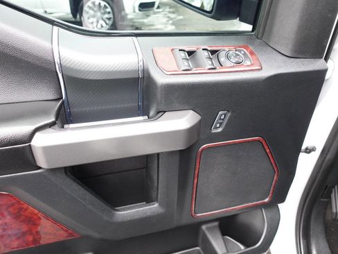 Used 2019 Ford F150 XLT w/ Equipment Group 302A Luxury image 17