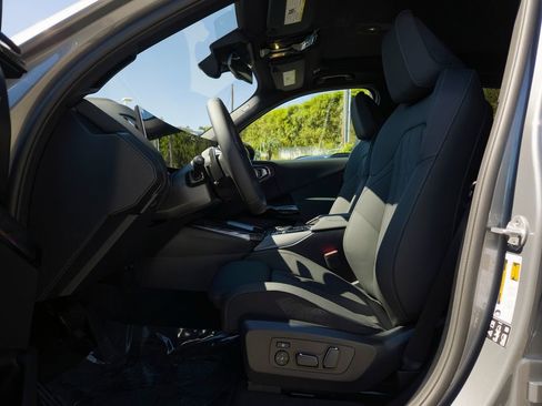 New 2026 BMW X3 xDrive30 w/ Premium Package image 7