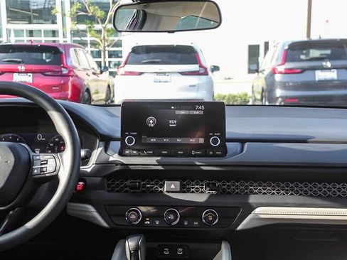 Used 2023 Honda Accord LX image 17