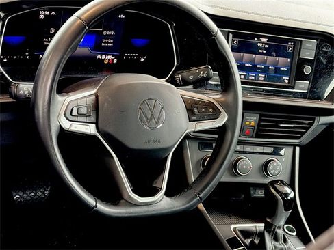 Used 2024 Volkswagen Jetta S image 9