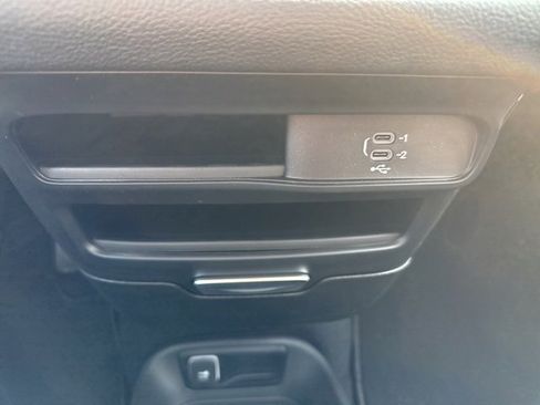 New 2026 Chrysler Pacifica Select image 30