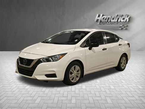 Used 2020 Nissan Versa S FWD image 5