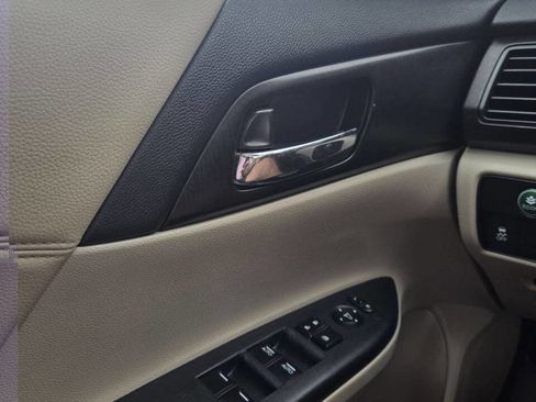 Used 2014 Honda Accord EX image 27