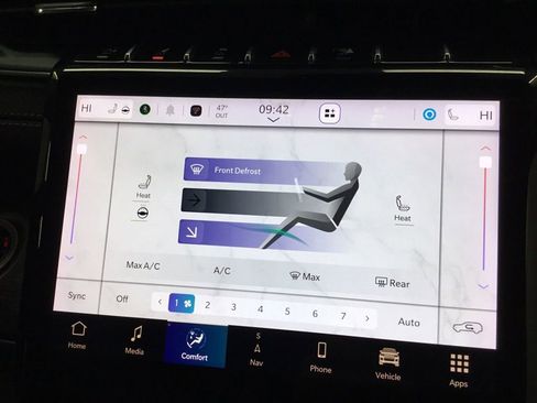 Used 2023 Jeep Grand Cherokee Limited image 29