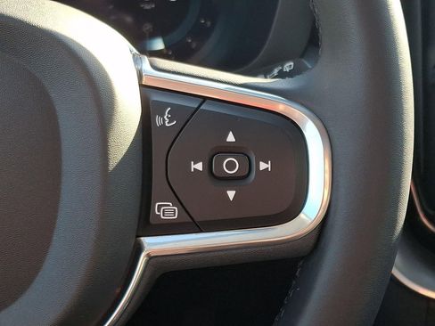 Certified 2023 Volvo XC60 B5 Core w/ Climate Package image 24