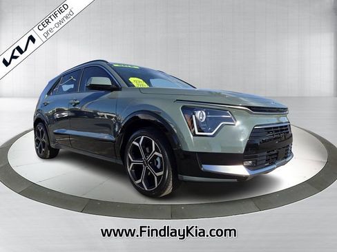 Certified 2025 Kia Niro EX Touring image 3