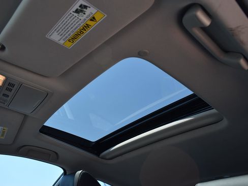 Used 2022 Honda Accord Touring image 12