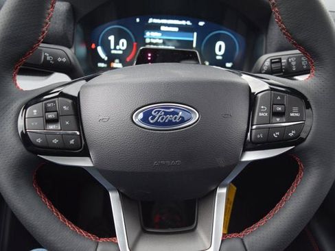 New 2026 Ford Explorer ST-Line w/ ST-Line Street Pack AWD/4WD image 10