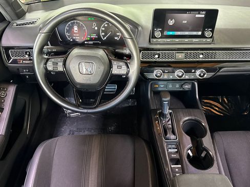 Used 2025 Honda Civic Sport image 28