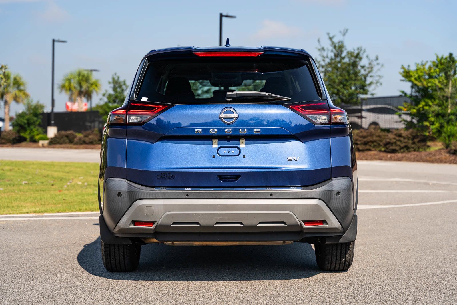 Used 2023 Nissan Rogue SV FWD image 6