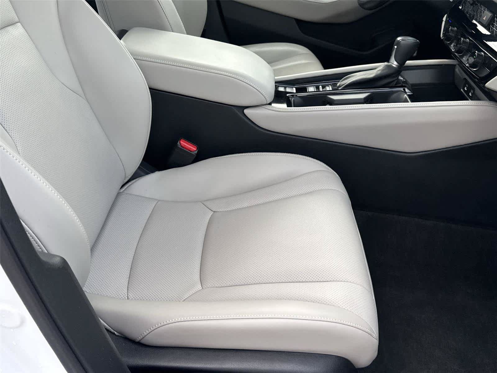 Used 2023 Honda Accord Touring image 18