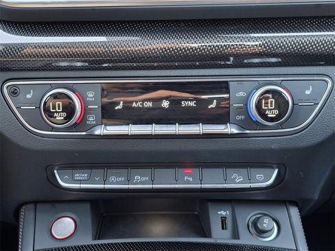 Used 2023 Audi SQ5 Premium Plus w/ Premium Plus Package image 15