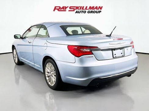 Used 2013 Chrysler 200 Limited FWD image 5