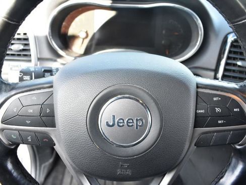 Used 2020 Jeep Grand Cherokee Altitude image 29