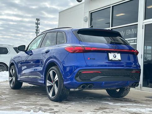Used 2025 Audi SQ5 Prestige w/ Prestige Package image 7