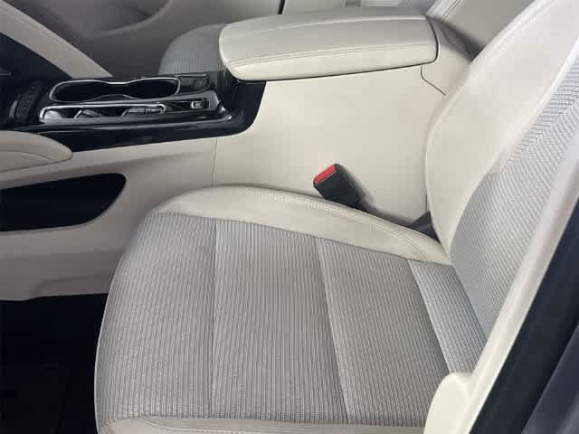 Used 2021 Buick Envision Preferred AWD/4WD image 11