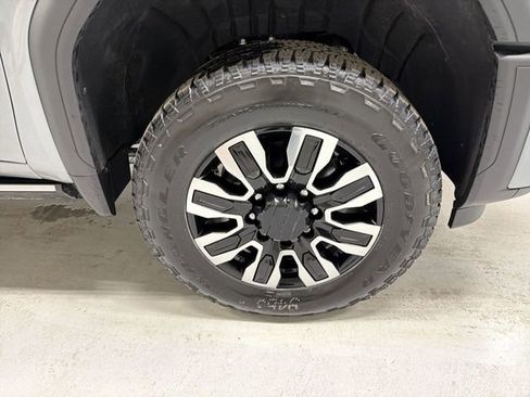 New 2026 GMC Sierra 3500 Denali Ultimate image 14