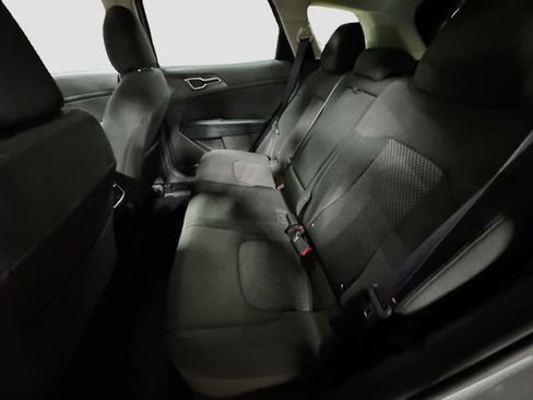 Used 2023 Kia Sportage LX image 25