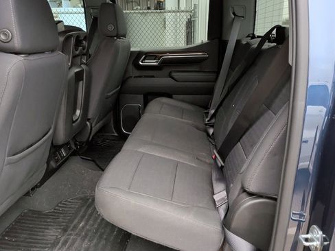 Used 2022 Chevrolet Silverado 1500 LT image 9