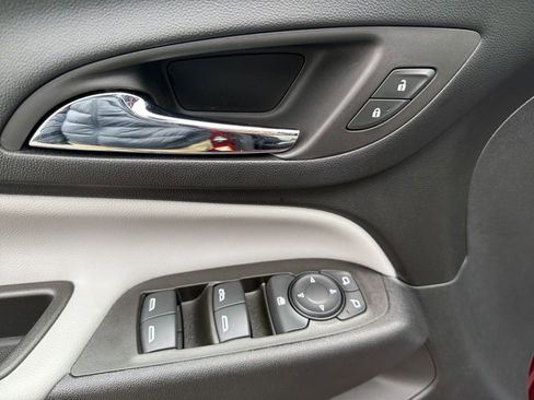 Used 2023 Chevrolet Equinox LT image 23