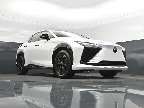 New 2026 Lexus RZ 350e 2WD image 44