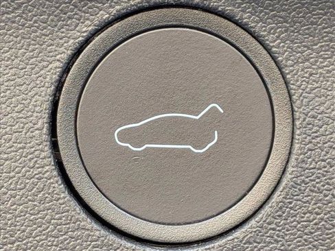 Used 2023 Tesla Model Y Long Range image 15