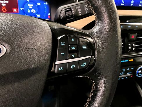 Used 2021 Ford Escape Titanium w/ Titanium Elite Package image 25