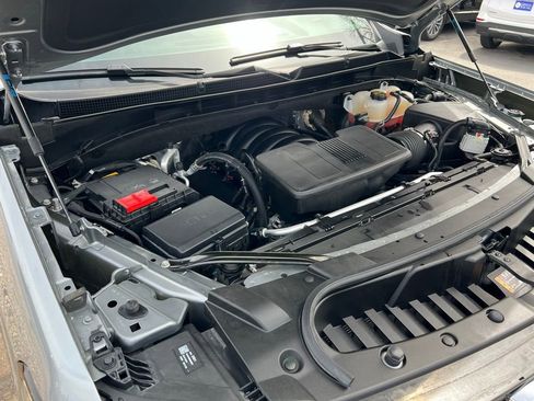 Used 2025 GMC Yukon XL Elevation image 61