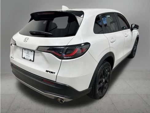Certified 2024 Honda HR-V Sport image 6