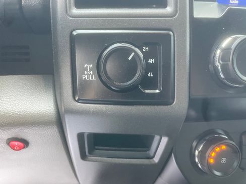 Used 2022 Ford F250 XL w/ Power Equipment Group image 15