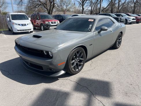 Used 2023 Dodge Challenger R/T w/ Plus Package image 1