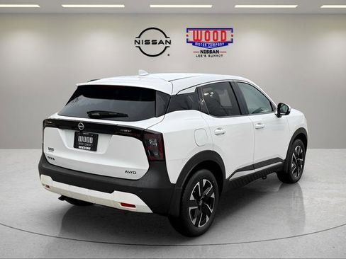 Certified 2025 Nissan Kicks SV image 3