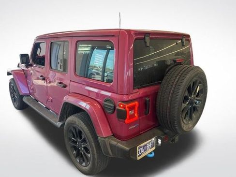 Used 2022 Jeep Wrangler Unlimited Sahara w/ Cold Weather Group image 7