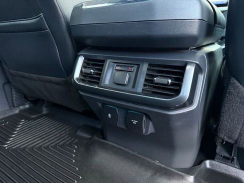 Used 2021 Ford F150 Lariat w/ Equipment Group 502A High AWD/4WD image 27