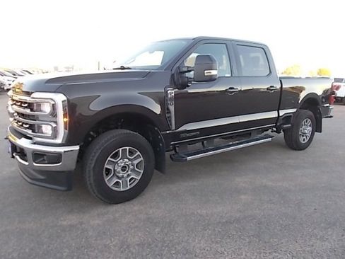 Used 2024 Ford F350 Lariat image 8
