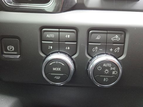 New 2026 GMC Sierra 1500 AT4 w/ AT4 Premium Package image 6